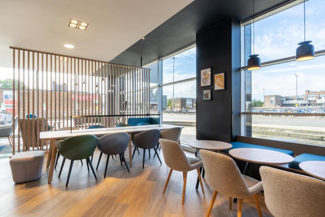 Holiday Inn Stevenage By Ihg Exteriér fotografie