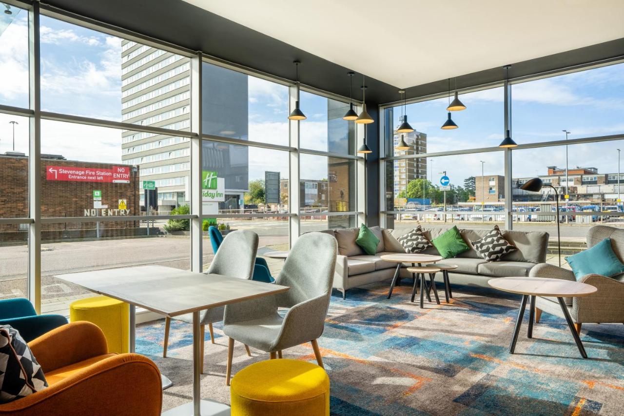 Holiday Inn Stevenage By Ihg Exteriér fotografie