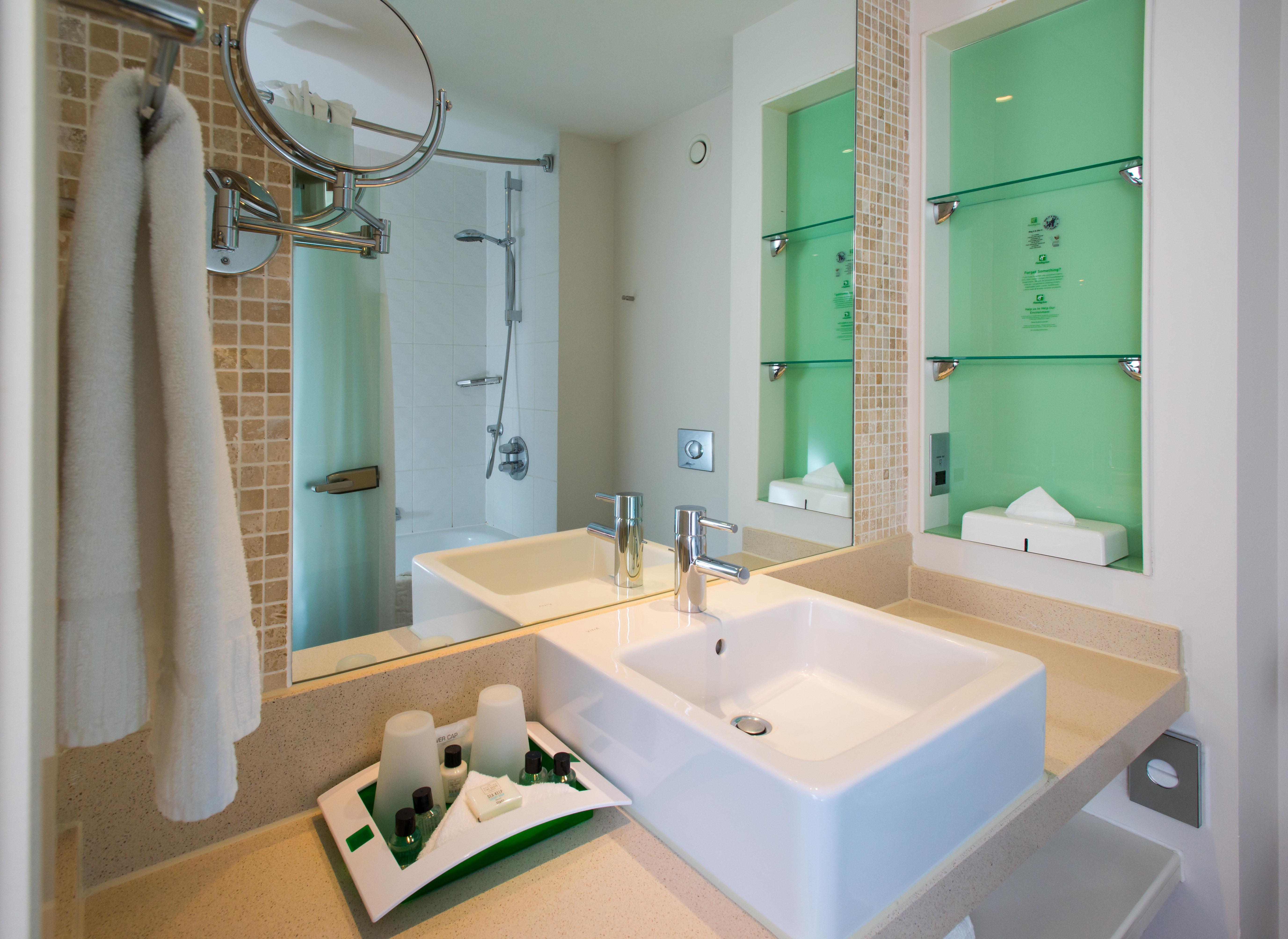 Holiday Inn Stevenage By Ihg Exteriér fotografie