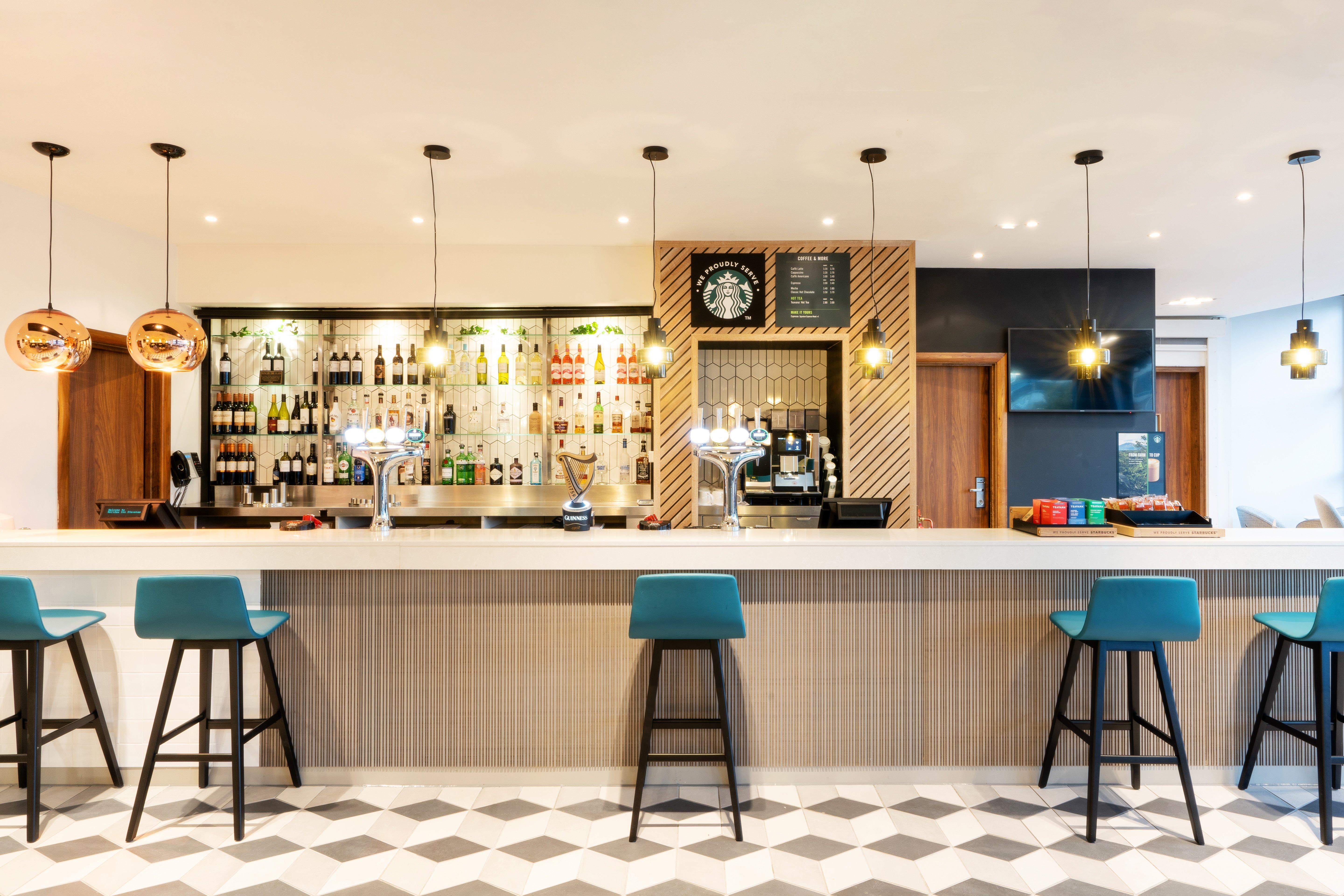 Holiday Inn Stevenage By Ihg Exteriér fotografie