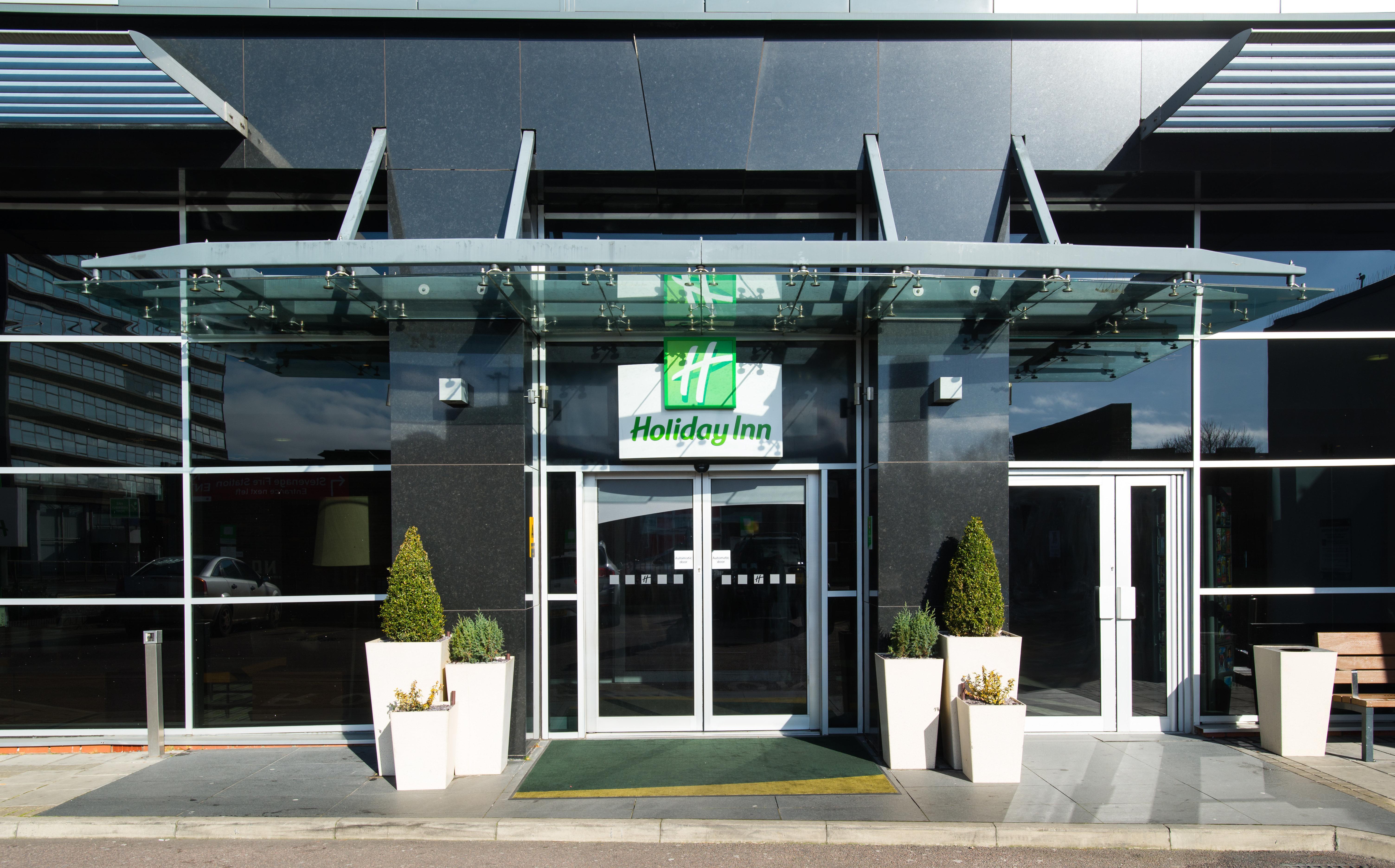 Holiday Inn Stevenage By Ihg Exteriér fotografie