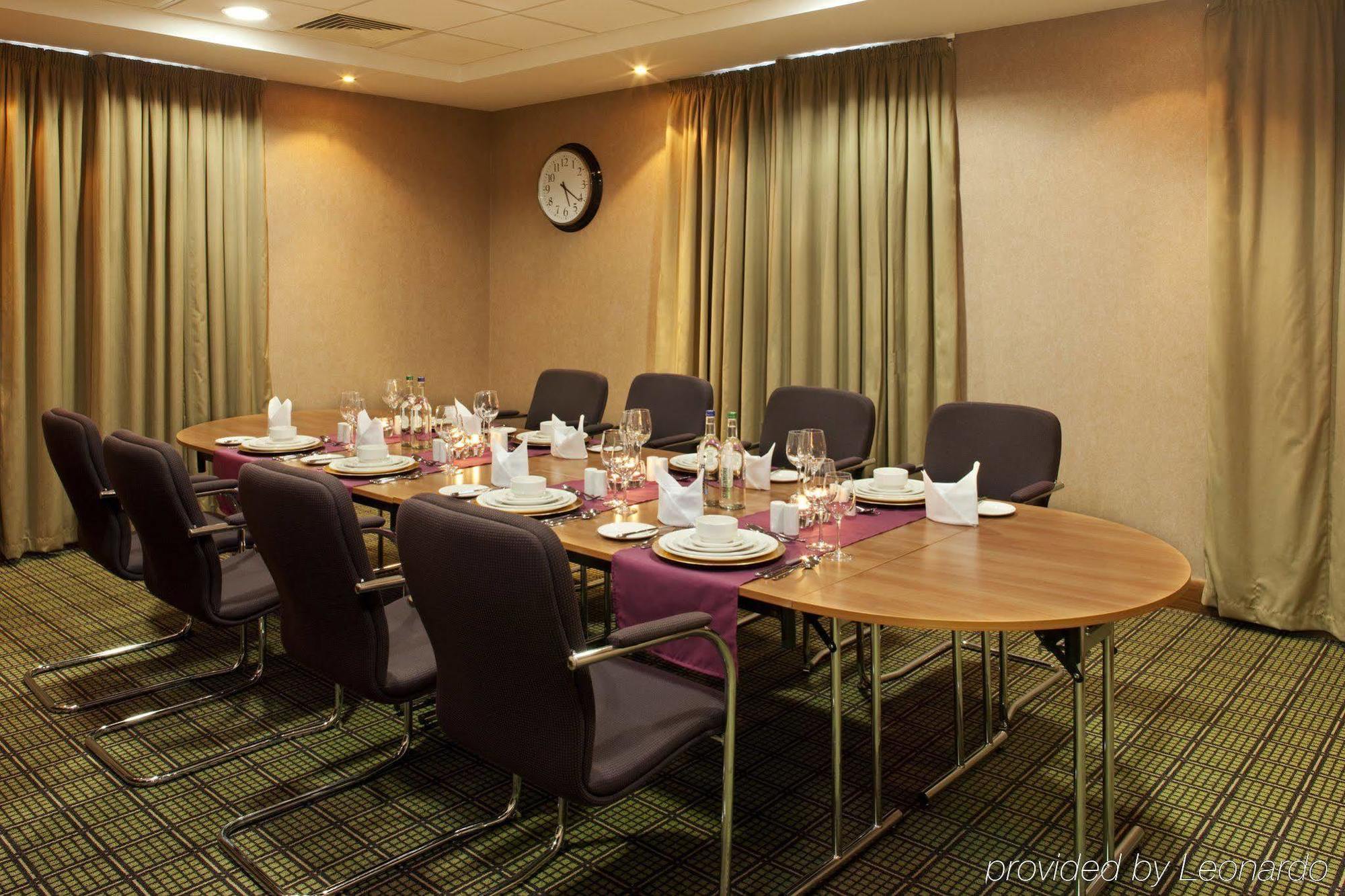 Holiday Inn Stevenage By Ihg Restaurace fotografie
