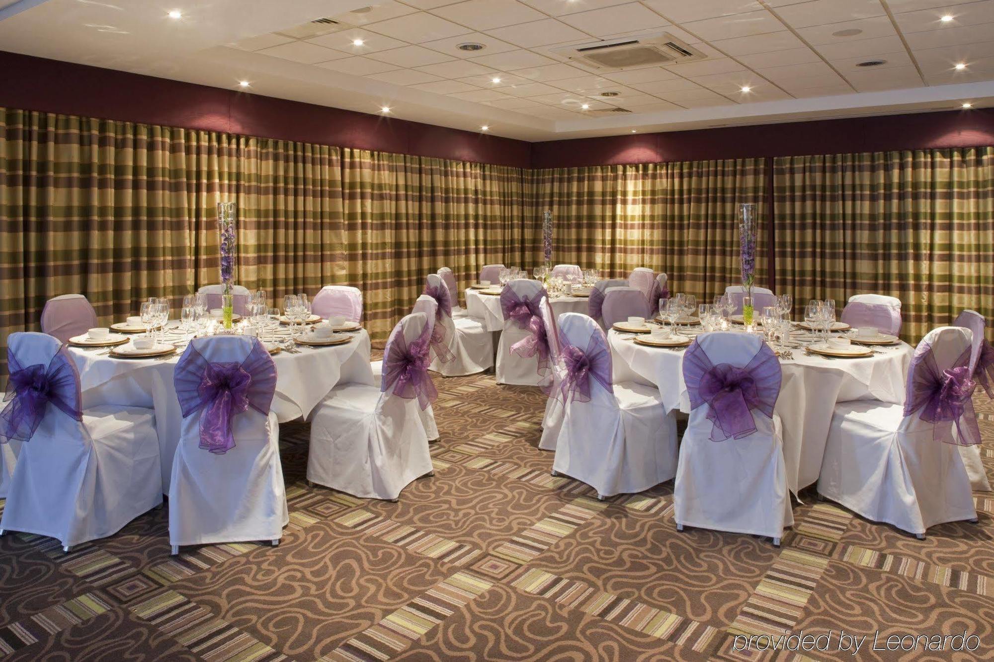 Holiday Inn Stevenage By Ihg Restaurace fotografie
