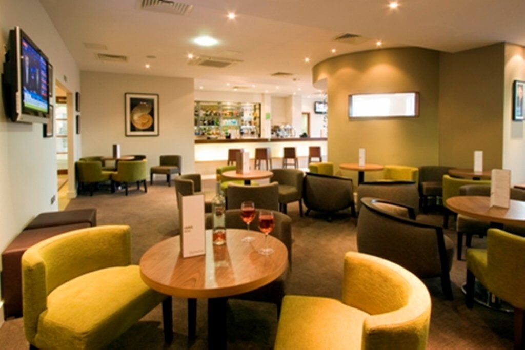 Holiday Inn Stevenage By Ihg Exteriér fotografie